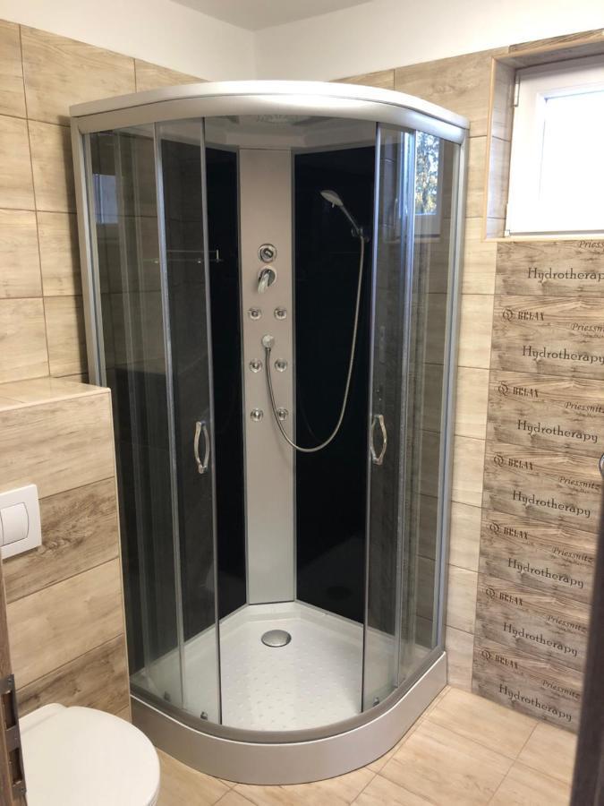 Apartament Elvira Vendeghaz Kisbodak Zewnętrze zdjęcie