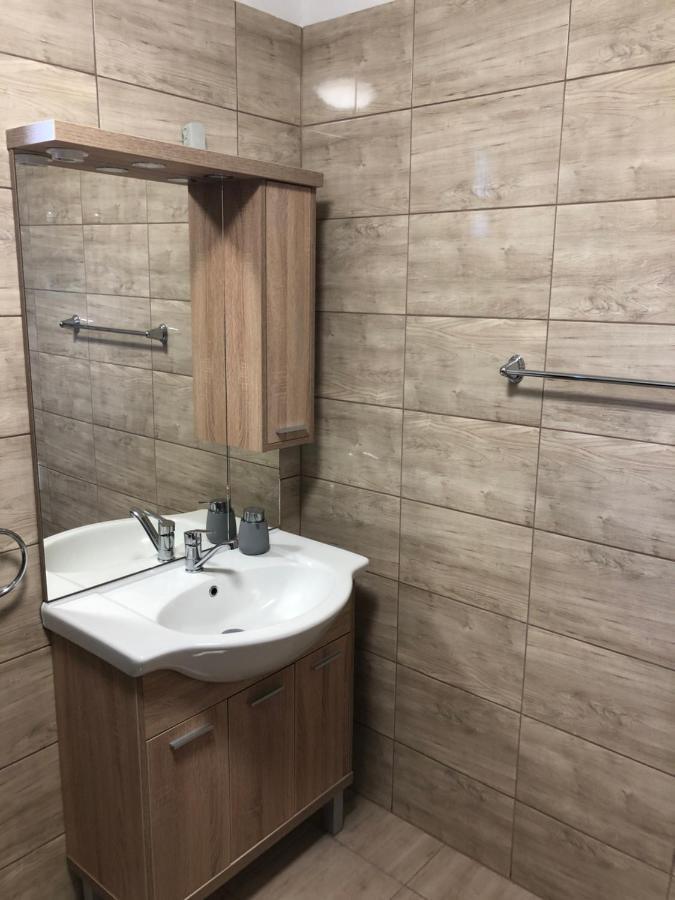 Apartament Elvira Vendeghaz Kisbodak Zewnętrze zdjęcie