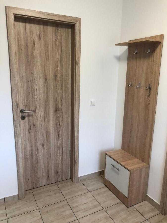 Apartament Elvira Vendeghaz Kisbodak Zewnętrze zdjęcie